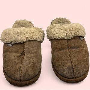Women’s Size 11 BearPaw Slip On Loki Slippers Womens Shoes